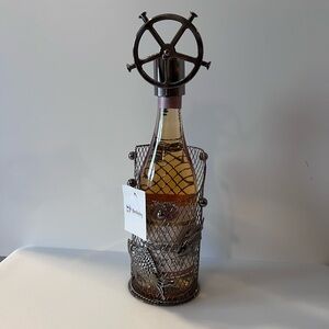 Berkeley Designs NWT Decorative Wine Bottle Holder with Nautical theme